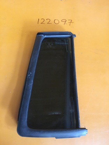 Suzuki Swift RS Rear Door Quarter Glass