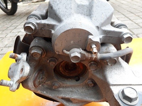 Toyota Prius ZVW30 Front RHS calliper