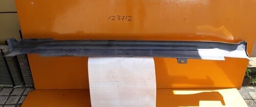 Honda Vezel RU3 RHS Side Skirt