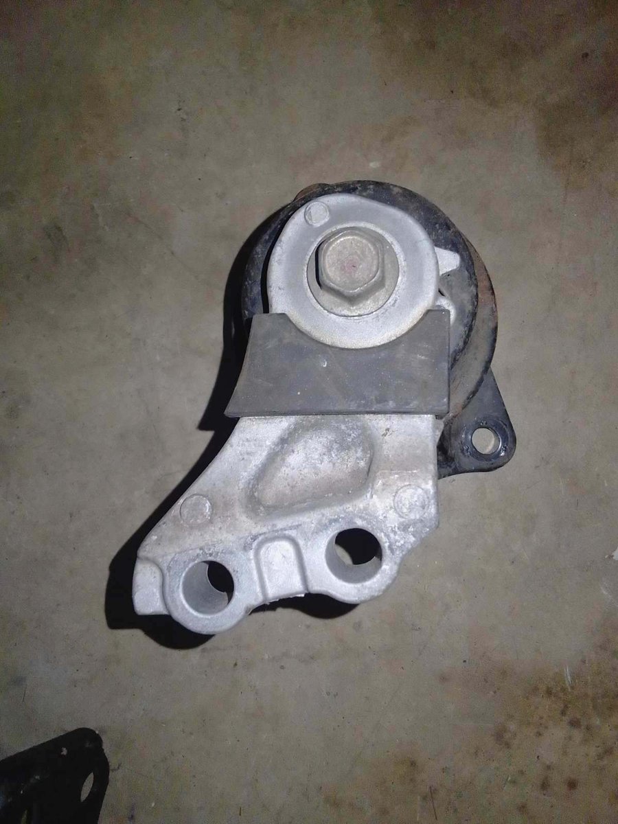 Honda Fit GP1 Engine Mount