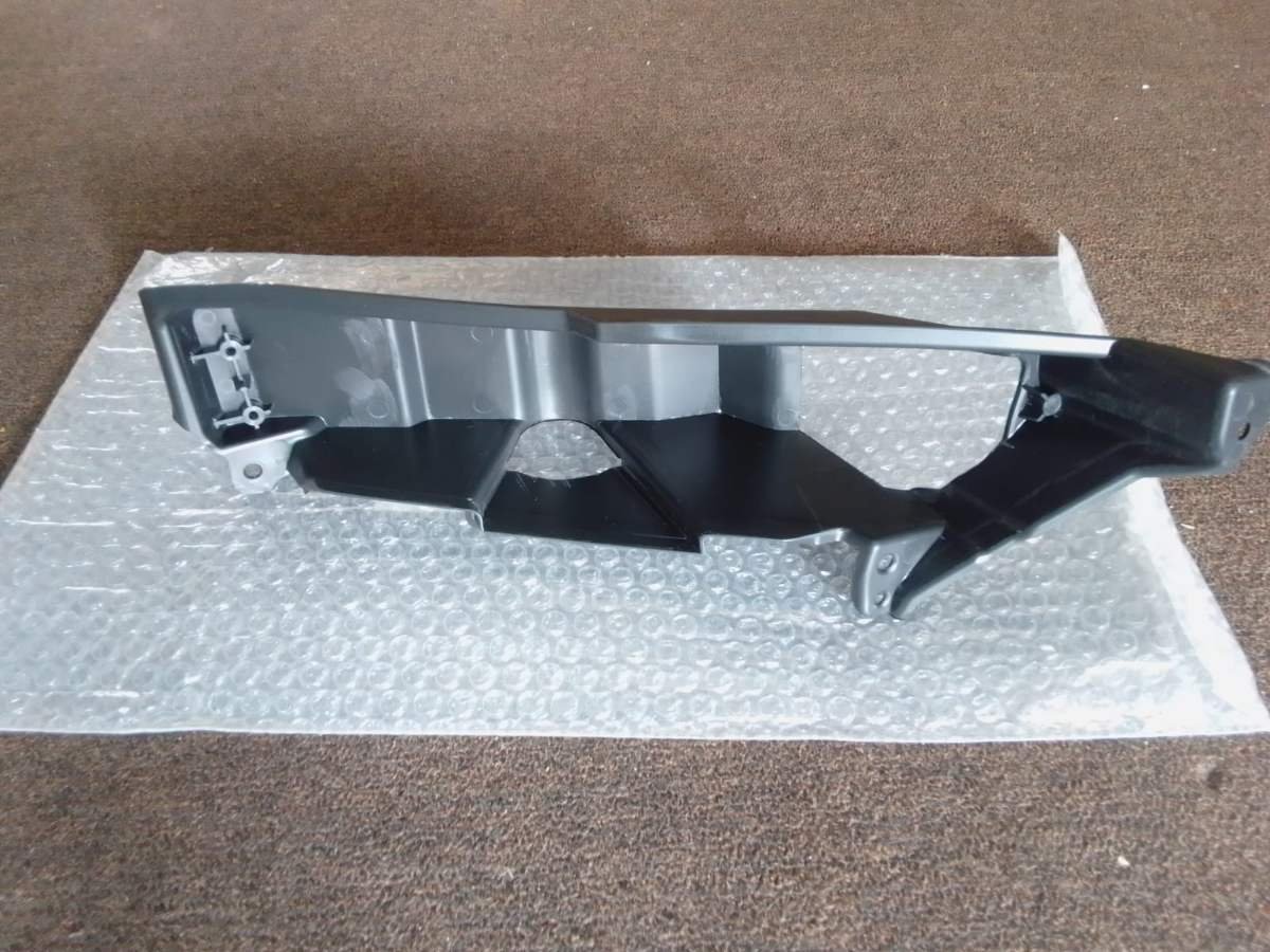 Honda Vezel RV5 Fog Lamp Bracket LHS
