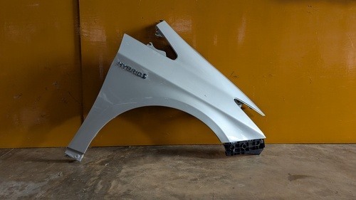 Toyota Prius ZVW30 Fender RHS