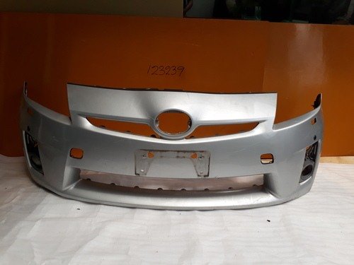 Toyota Prius ZVW30 Old Front Bumper