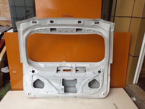 Mitsubishi Outlander PHEV Dicky Door Panel