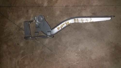 Toyota Belta Bonnet Hinges RHS