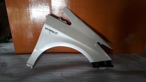 Toyota Prius ZVW30 Fender LHS