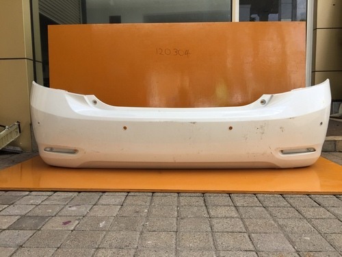 Toyota Allion NZT260 rear bumper with RHS retainer