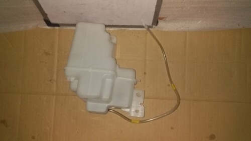 Suzuki Every DA17 Wiper Washer Tank
