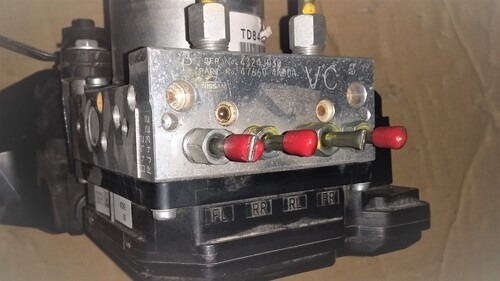 Nissan Leaf ZE0 ABS Unit