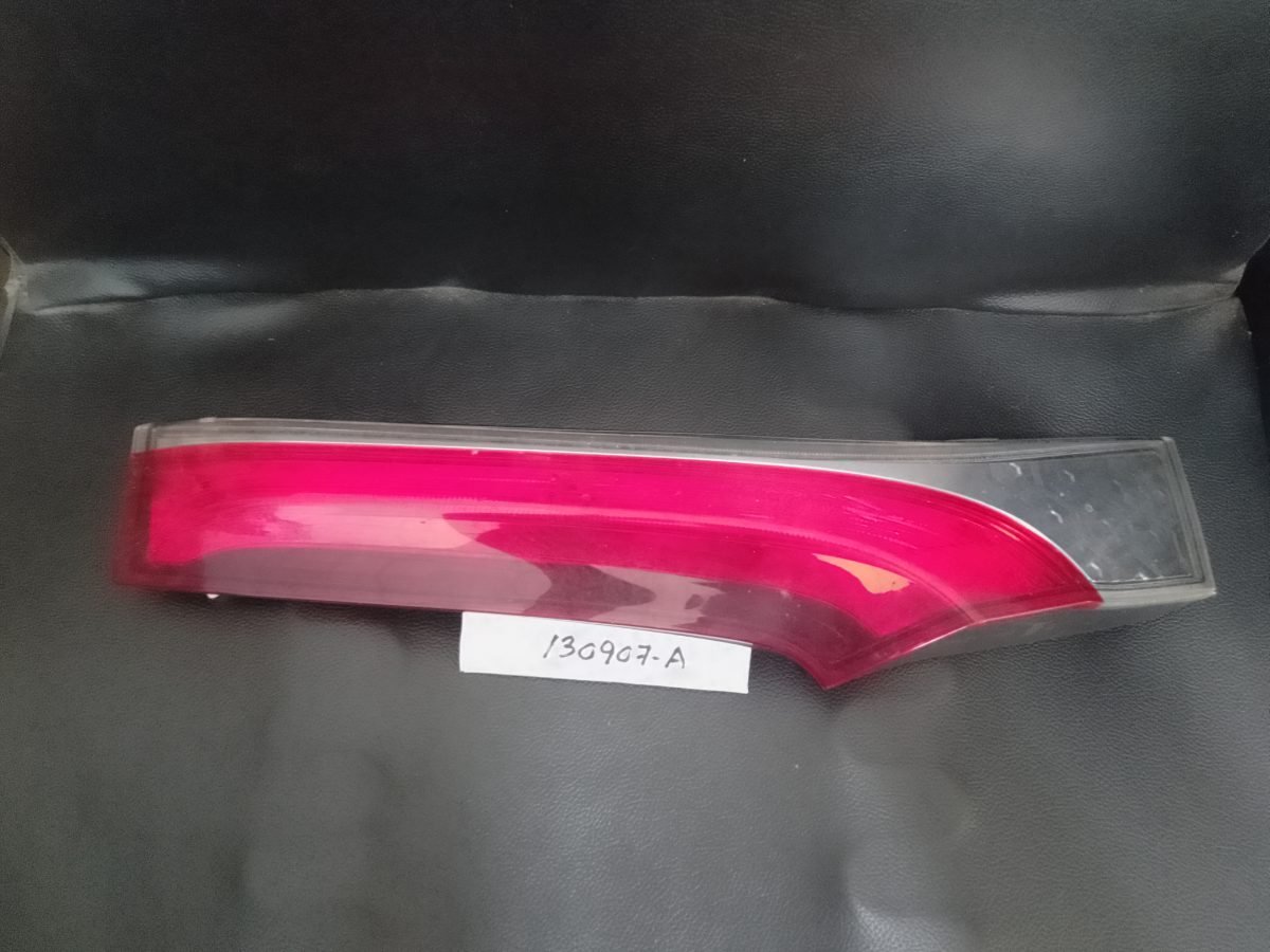 Honda Fit GP5 Dicky Garnish Lamp LHS