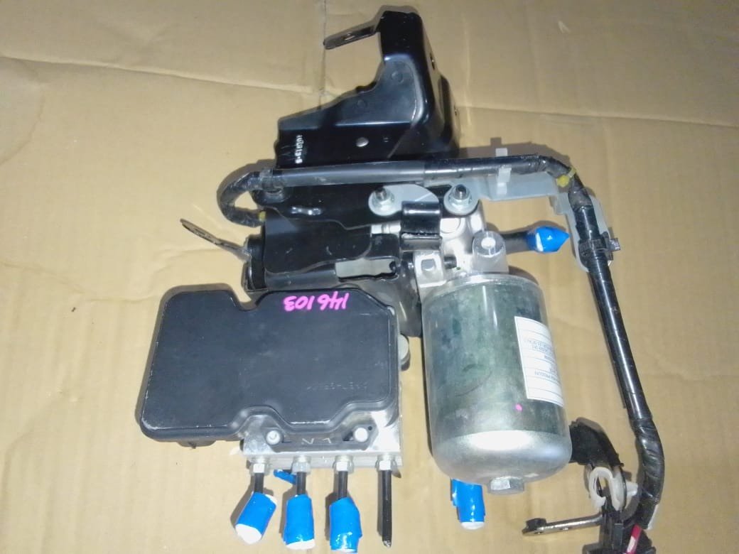 Toyota Prius ZVW51 ABS Control Module