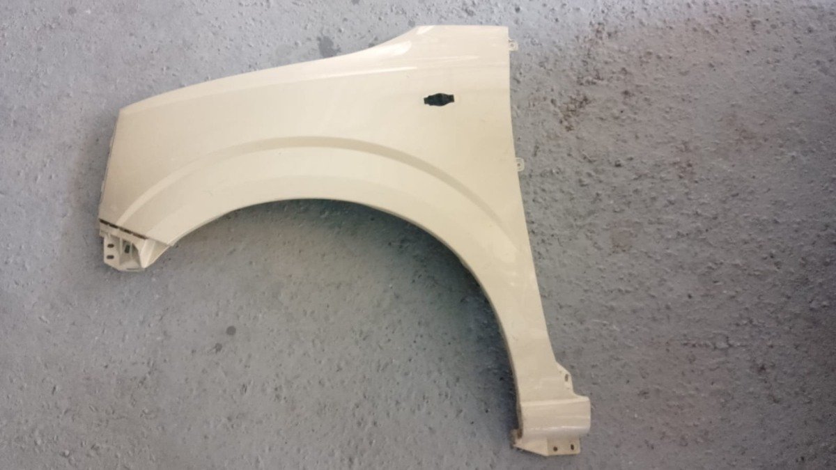 Suzuki Alto Fender LHS