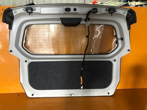 Daihatsu Mira eiS Tailgate Complete