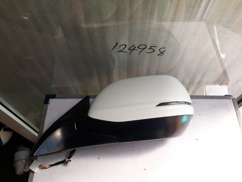 Honda Vezel RU3 LHS Side Mirror (8 Wire)