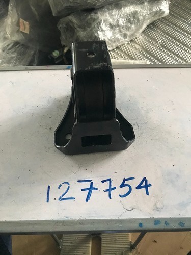 Suzuki Hustler MR41S Gearbox Mount