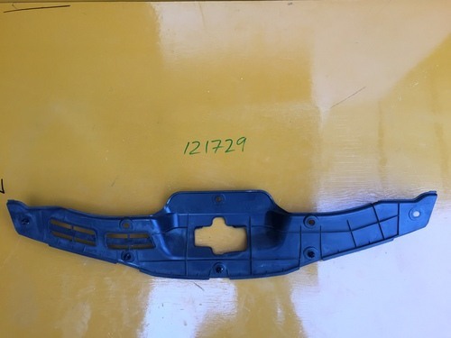 Honda Insight ZE2 Front bumper top cover