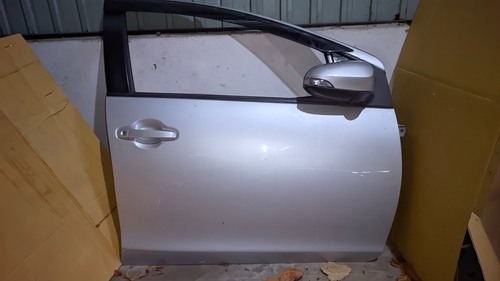 Toyota Aqua NHP10 Front RHS Door Complete