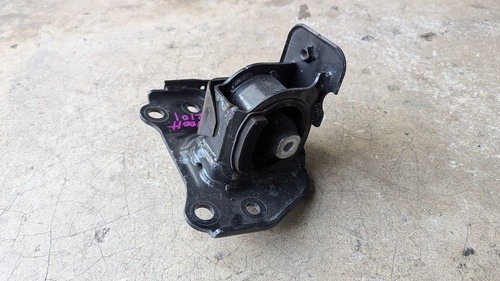 Lexus NX300H Gearbox Mount