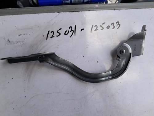 Suzuki Spacia MK32S RHS Bonnet Hinges