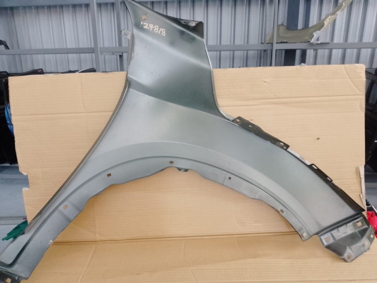 Honda Vezel RU3 Fender LHS