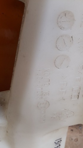 Mitsubishi Montero V93 Wiper Washer Tank