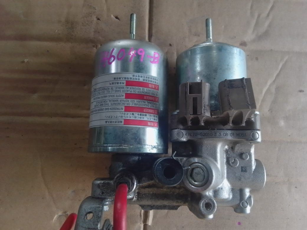 Toyota Aqua NHP10 Accumulator