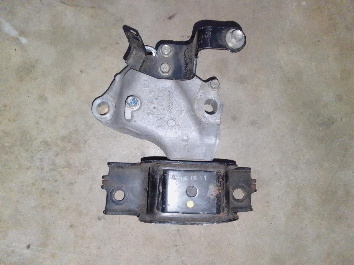 Honda Vezel RU3 Gear box mount