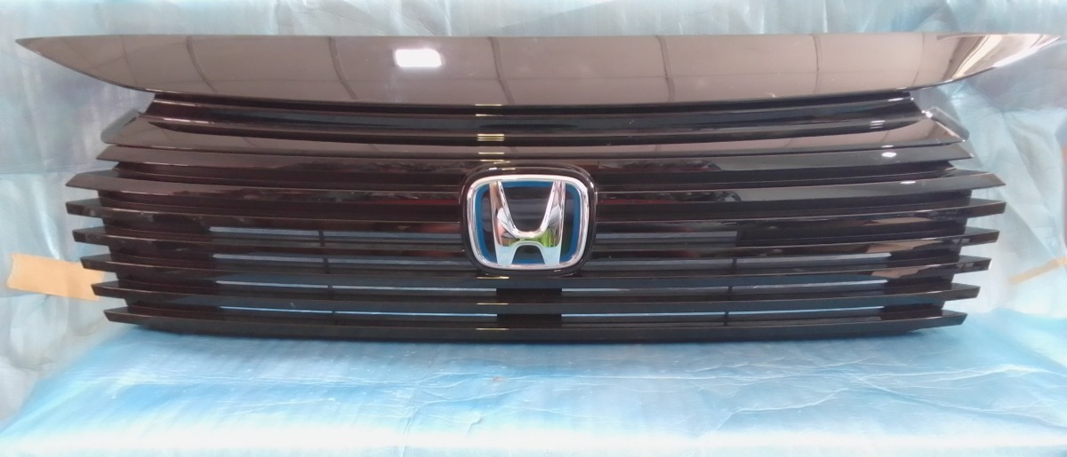Honda Vezel RV5 Shell (Radiator Grill)