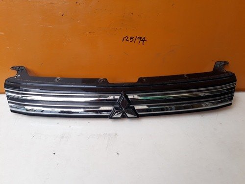 Mitsubishi Outlander PHEV Shell