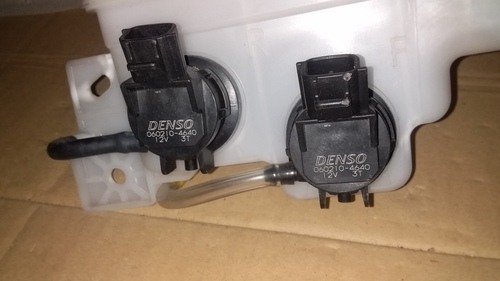 Suzuki Every DA17 Wiper Washer Tank