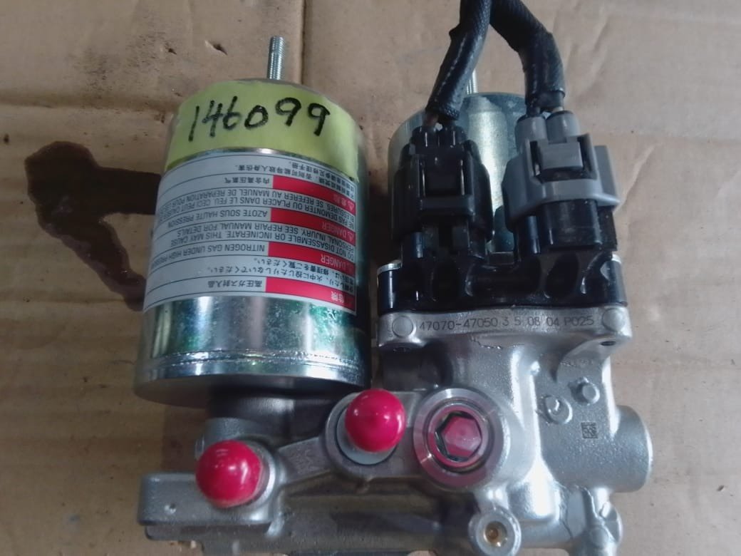 Toyota Aqua NHP10 Accumulator
