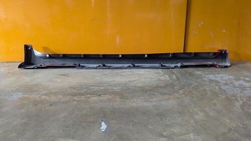 Lexus CT200H Side Skirt RHS