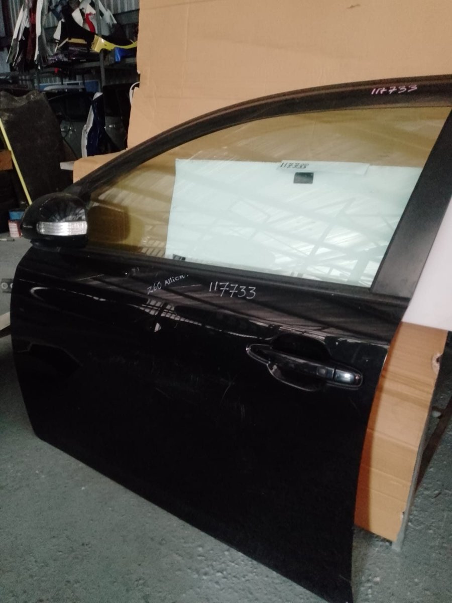 Toyota Allion NZT260 LHS Front Door