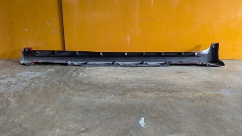 Lexus CT200H Side Skirt LHS