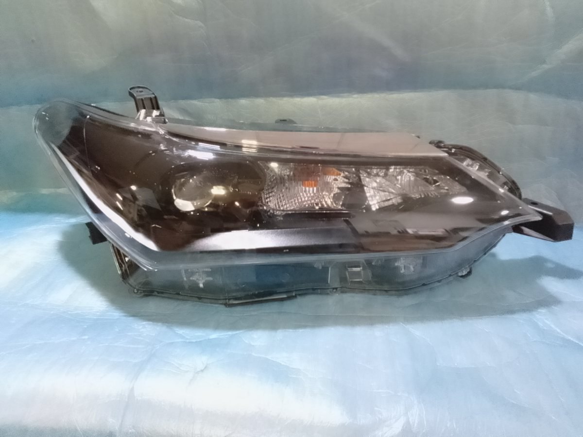 Toyota Corolla Axio NKE165 LED Headlamp RHS