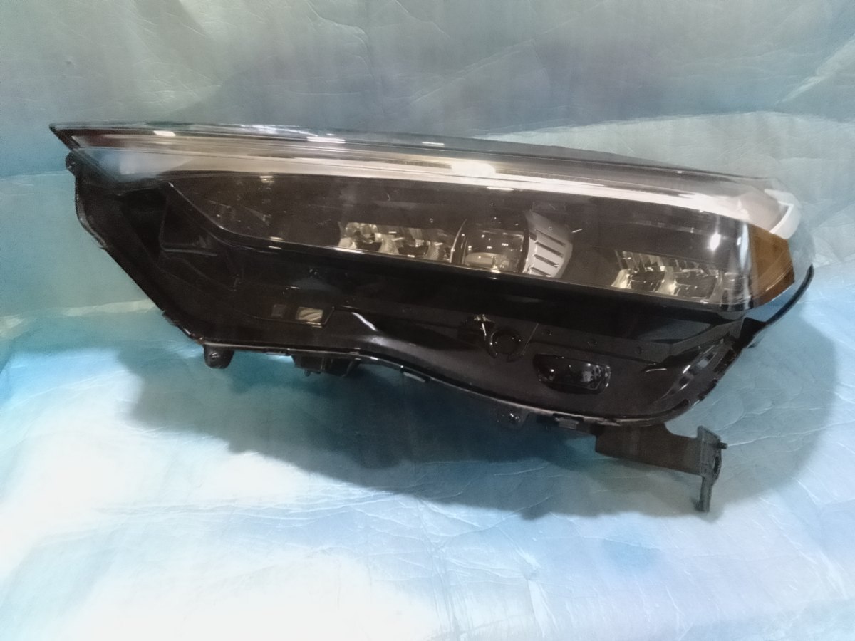 Honda Vezel RV5 Headlamp RHS