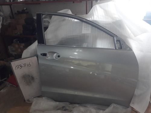 Honda Vezel RU3 RHS Front Door Panel