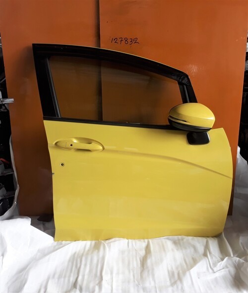 Honda Fit GP5 Front Door RHS Complete With Side Mirror