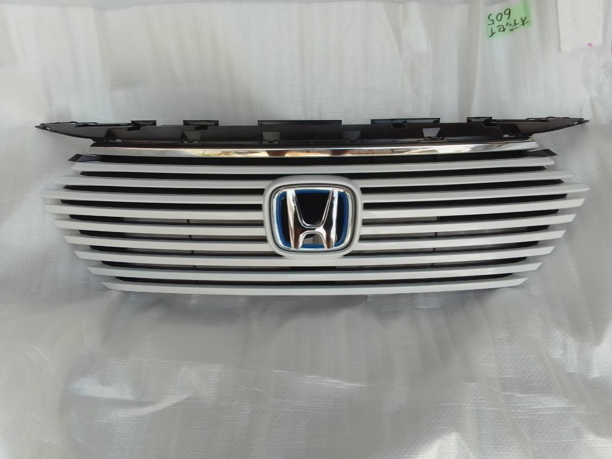Honda Vezel RV5 Shell (Radiator Grill)