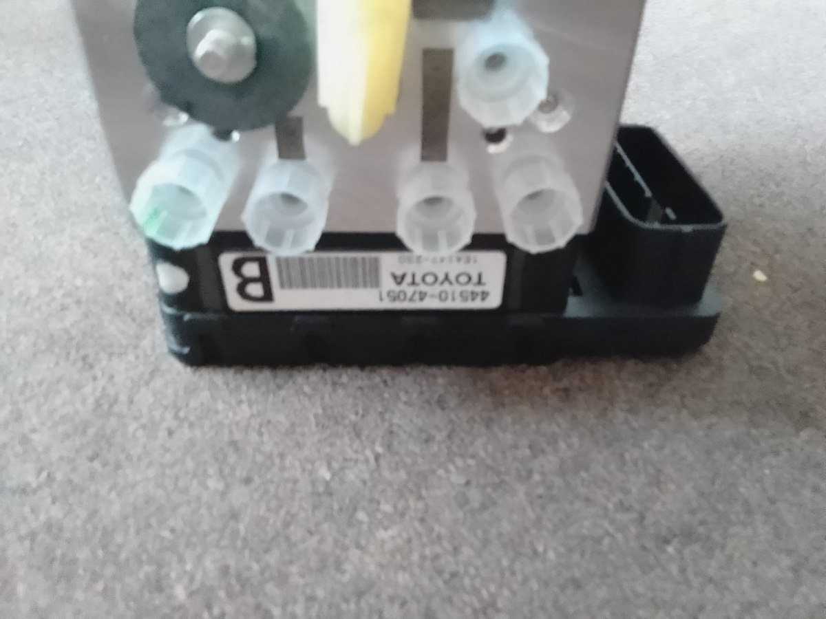 Brand New Toyota Prius NHW20 ABS Actuator - B