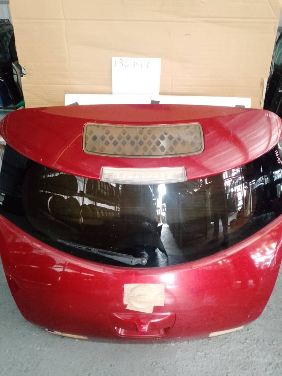 Nissan Leaf ZE0 Complet Dicky Door with Dicky Shock