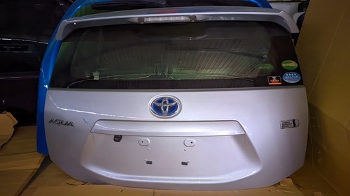Toyota Aqua NHP10 Dicky Door Complete