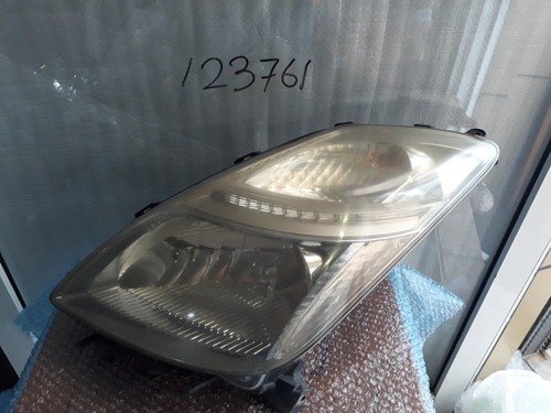 Toyota Prius NHW20 LHS Headlamp complete