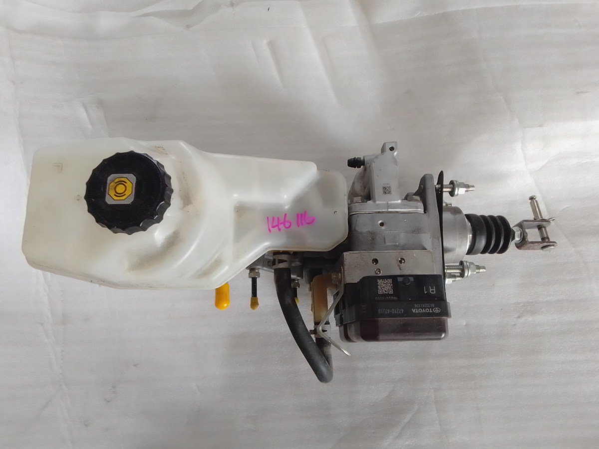 Toyota Prius ZVW50 Brake Booster Pump