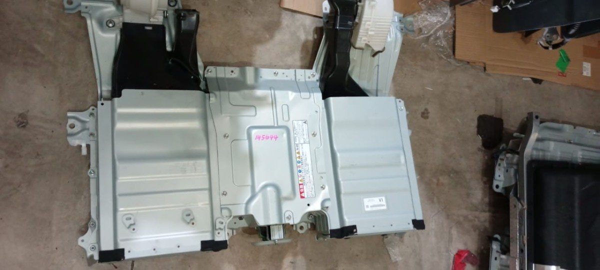 Toyota Lexus NX300H Hybrid Battery 2014