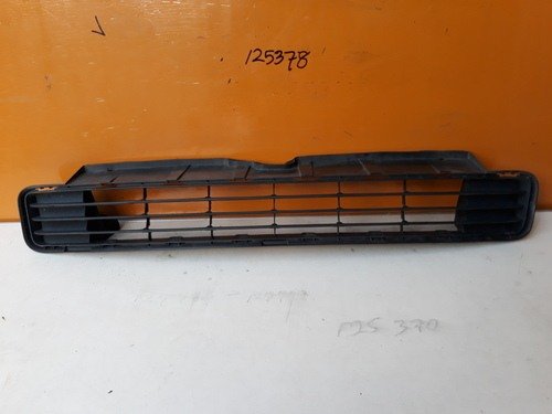 Toyota Prius ZVW30 Lower Grill