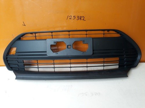 Toyota Axio NZE161G Lower Grill