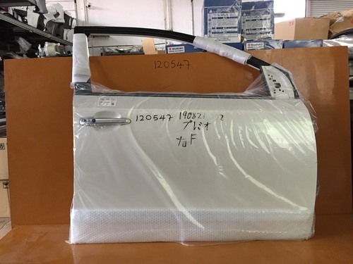 Toyota Premio NZT260 front door panel complete