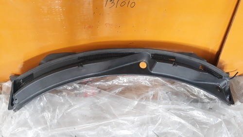 Suzuki Swift RS ZC53S Wiper Panel