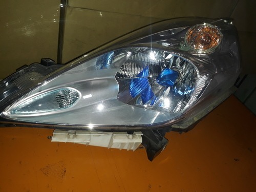 Nissan Leaf ZE0 LHS Headlamp